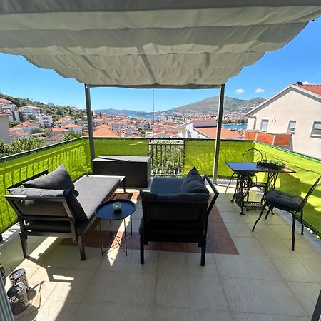 Apartment Salov Trogir Bagian luar foto
