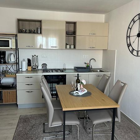 Apartment Salov Trogir Bagian luar foto