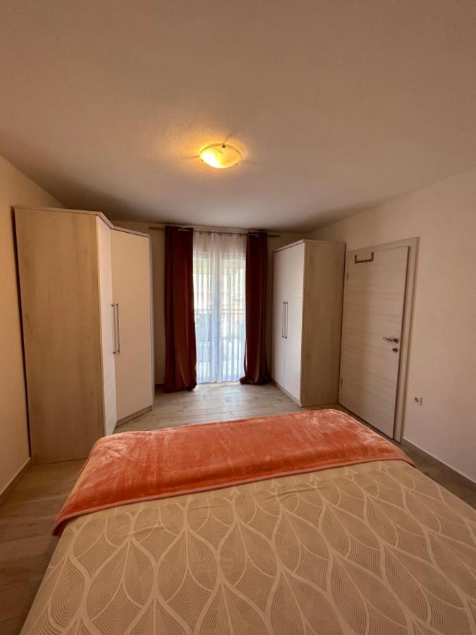 Apartment Salov Trogir Bagian luar foto