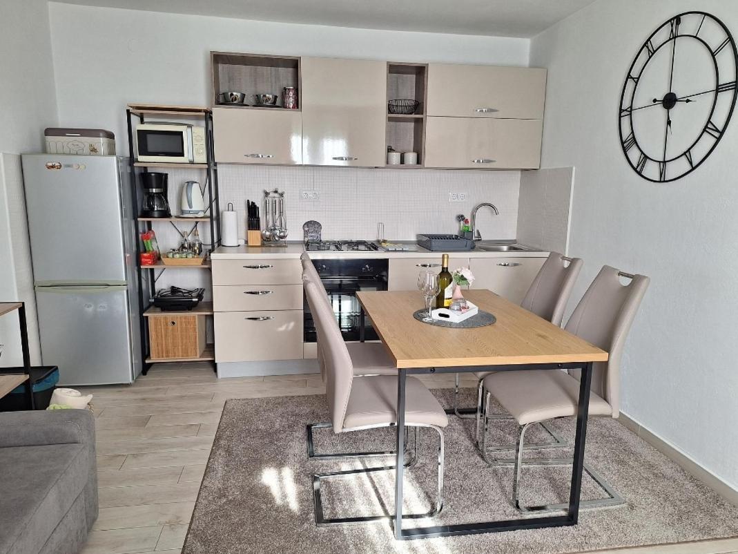 Apartment Salov Trogir Ruang foto